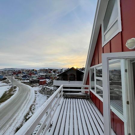 Ilulissat Stay - 4-Bedroom Villa With Sea View And Hot Tub Esterno foto