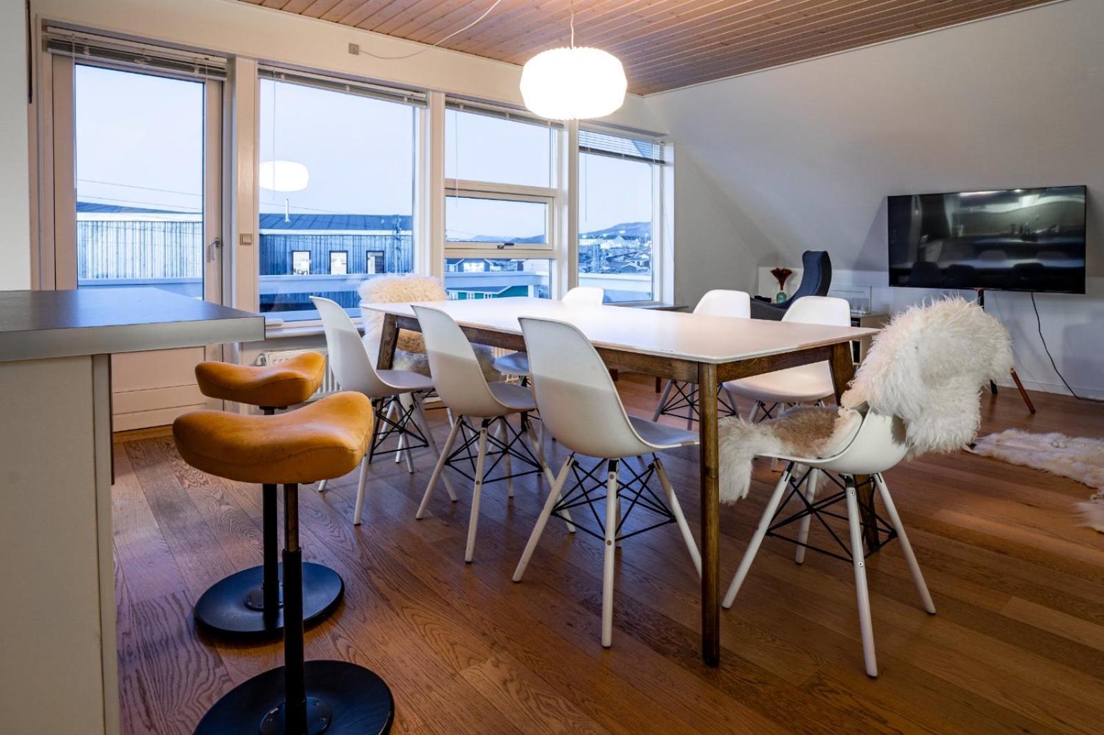 Ilulissat Stay - 4-Bedroom Villa With Sea View And Hot Tub Esterno foto