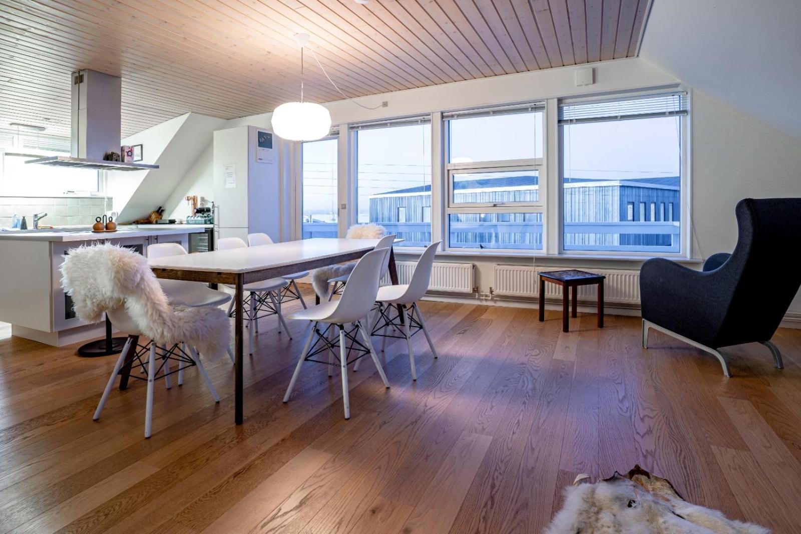 Ilulissat Stay - 4-Bedroom Villa With Sea View And Hot Tub Esterno foto